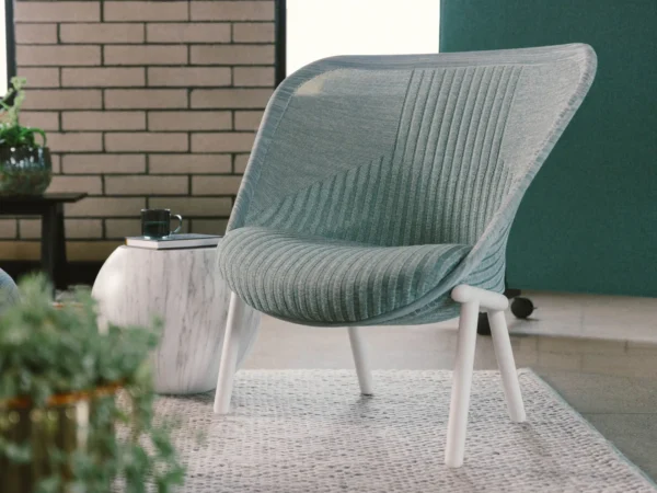 CARDIGAN LOUNGE